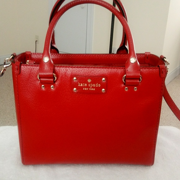 kate spade Handbags - Kate Spade Satchel / Crossbody